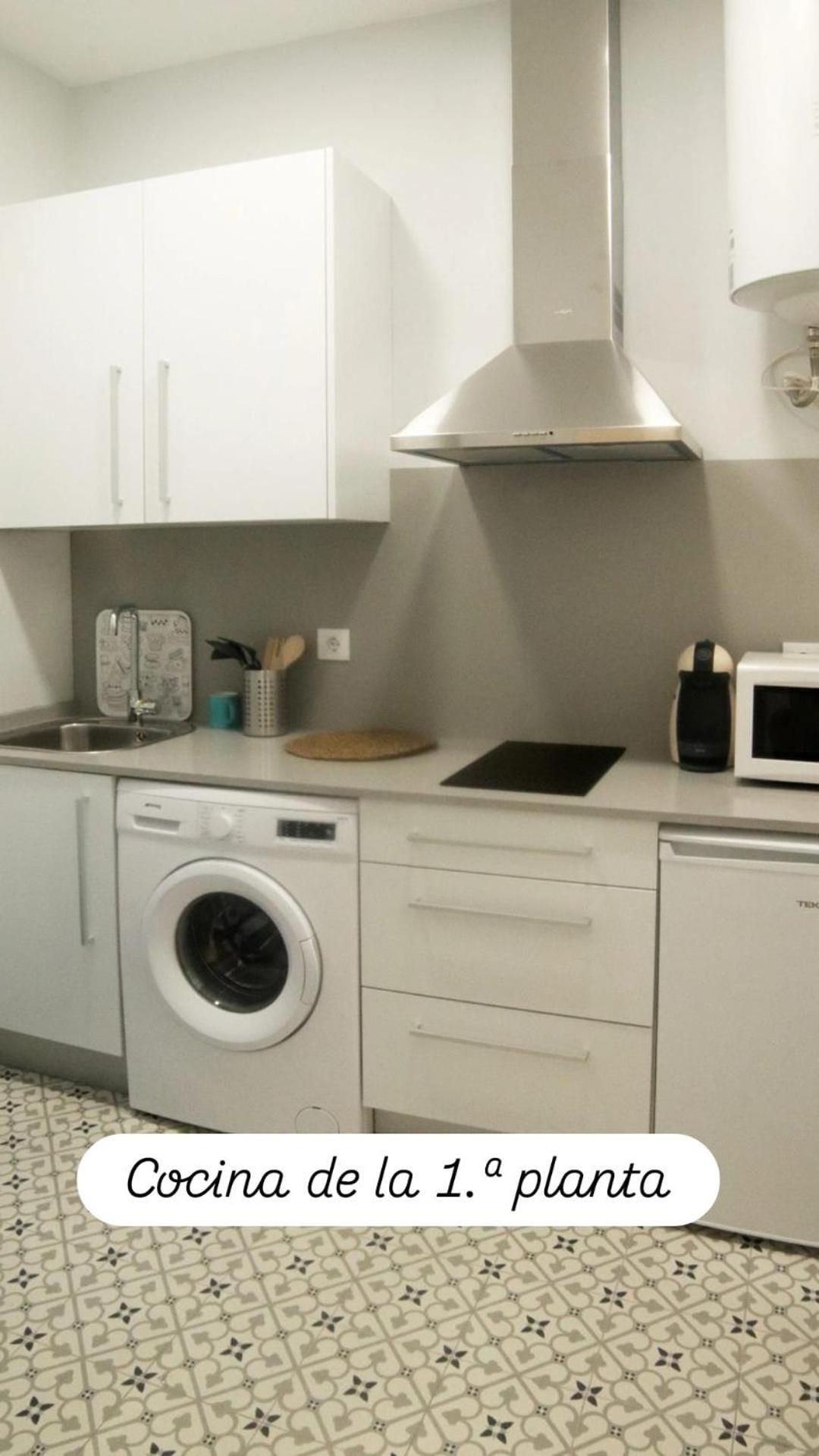 סביליה Apartamentos En La Plaza Dona Elvira, 7 מראה חיצוני תמונה